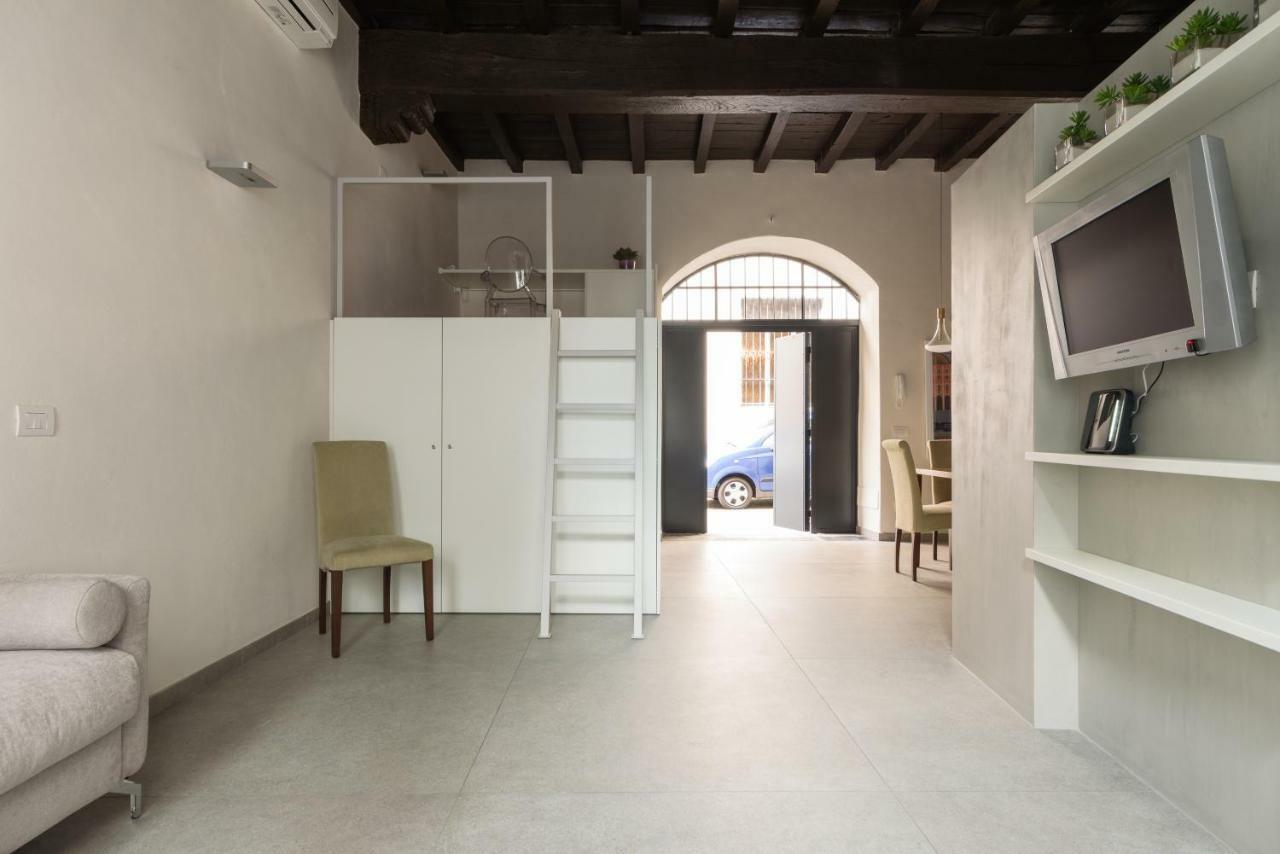 Apartamento Le Scuderie Di Sant'Ambrogio Milán Exterior foto